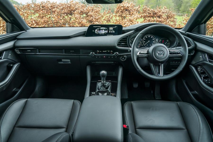 Торпедо Mazda3 Skyactiv-G GT Sport Hatchback 2019 года  (UK) (фото 58 из 83)